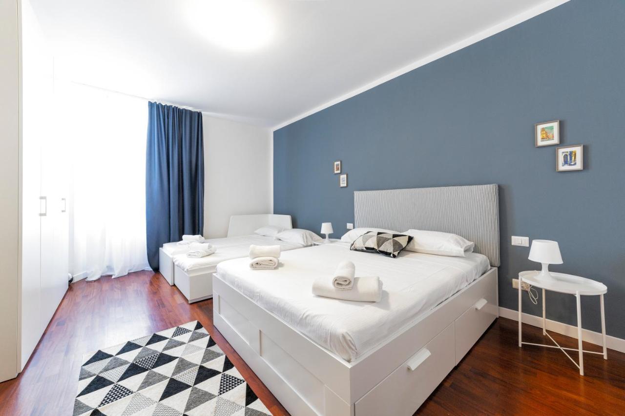 Roomy Apartment Close To Subway M5! Milano Eksteriør billede